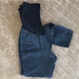 Jessica Simpson Maternity Jeans/Jeggings size m